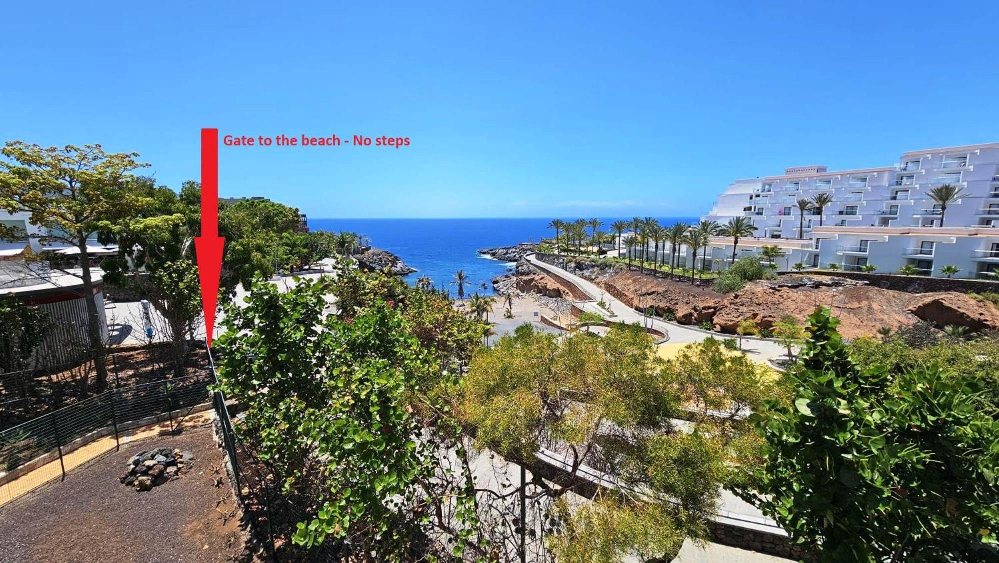 Blue Bay Paradise - Beach Front Apartment With Sea View Playa Paraiso  Exteriér fotografie