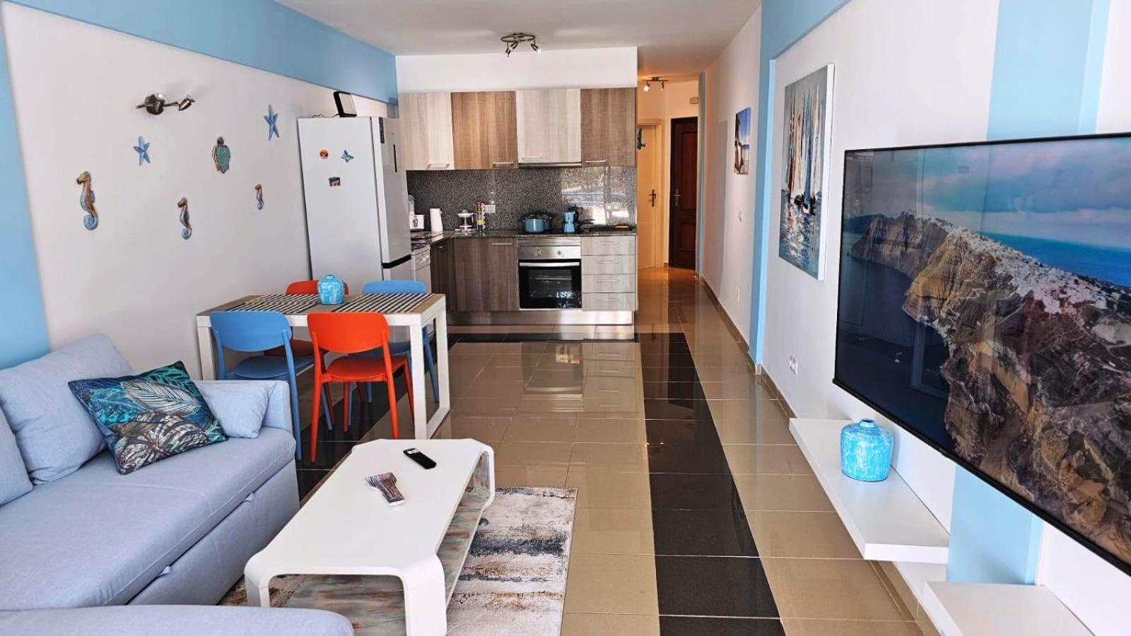 Blue Bay Paradise - Beach Front Apartment With Sea View Playa Paraiso  Exteriér fotografie