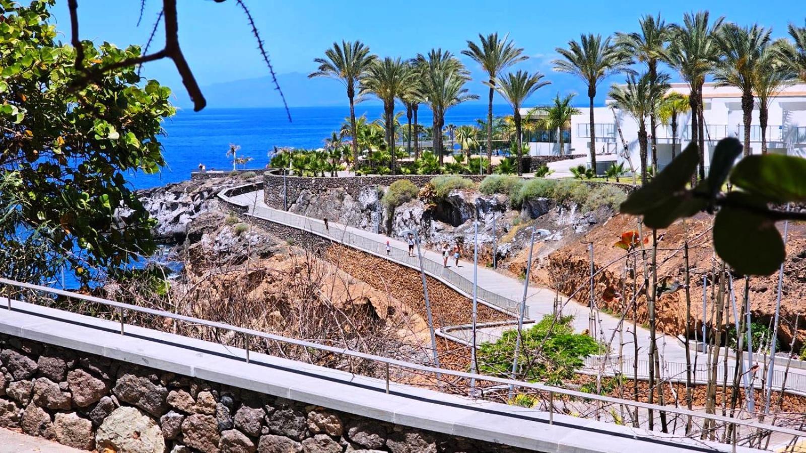 Blue Bay Paradise - Beach Front Apartment With Sea View Playa Paraiso  Exteriér fotografie