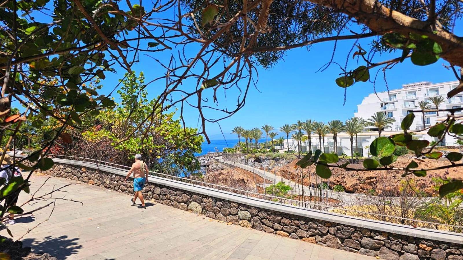 Blue Bay Paradise - Beach Front Apartment With Sea View Playa Paraiso  Exteriér fotografie